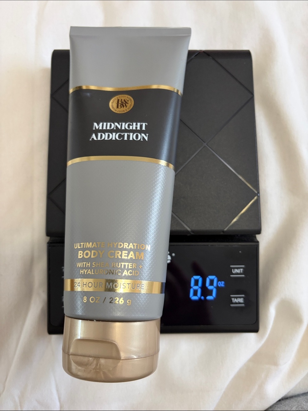 Bath & Body Works body cream in Midnight Addiction